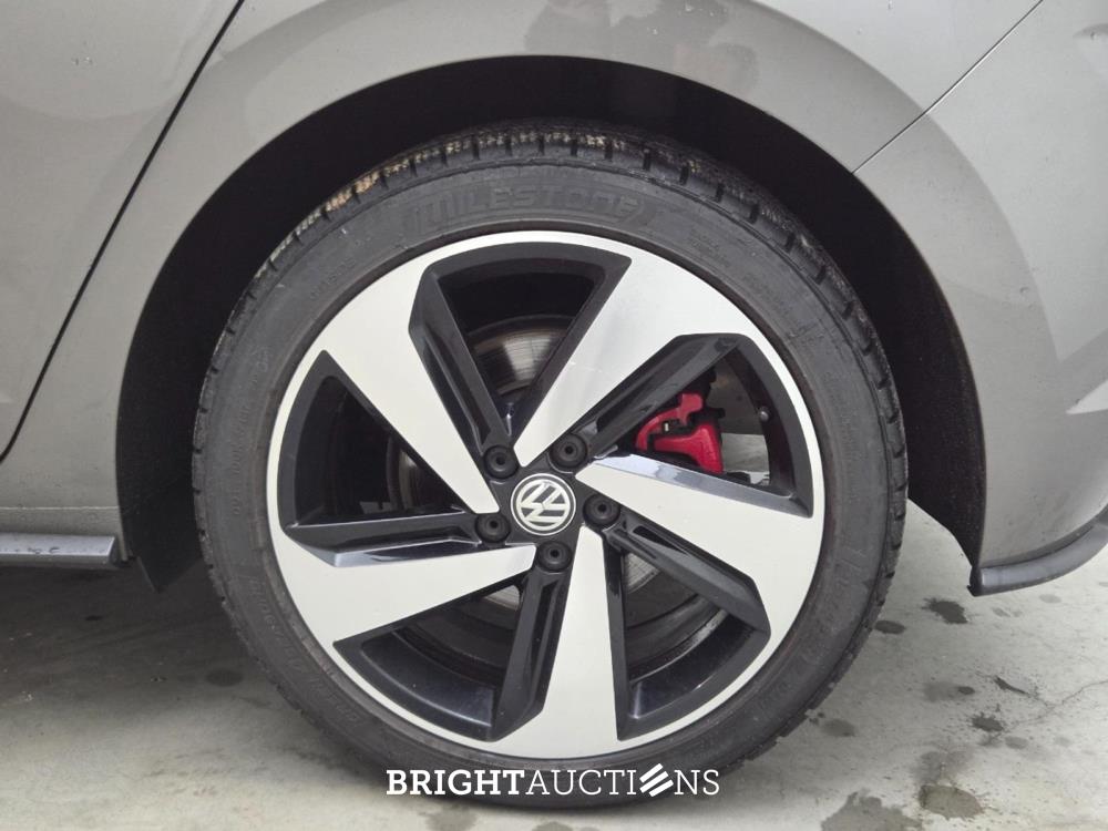 Volkswagen Polo GTI 2.0 TSI 200pk 2018, R-943-GD