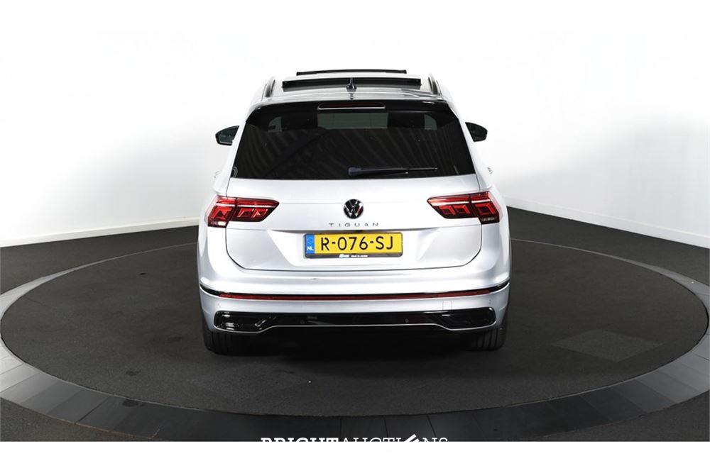 Volkswagen Tiguan R-Line Business 1.5 TSI DSG 149pk 2022 (Origineel-NL), R-076-SJ