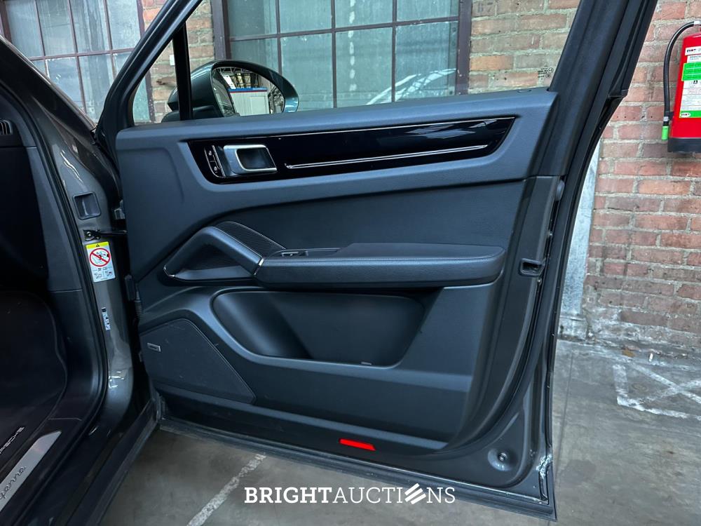 Porsche Cayenne Coupe 3.0 V6 340pk 2019, K-925-GD