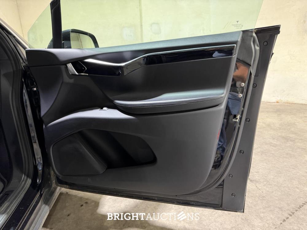 Tesla Model X 524pk 2017