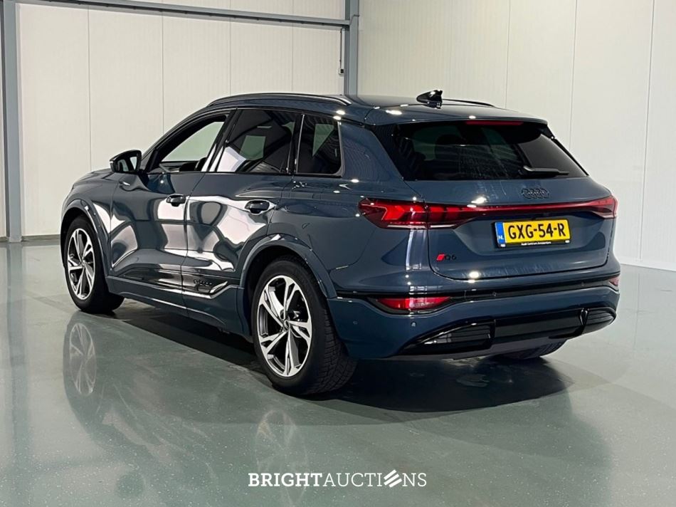 Audi Q6 e-tron Launch edition performance 100 kWh 306pk 2024 (Origineel-NL), GXG-54-R