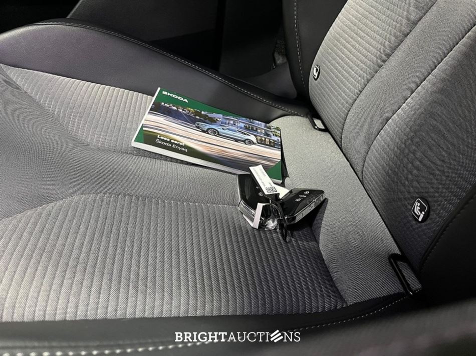 Škoda Enyaq 60 Business Edition 179pk 2024 (Origineel-NL), Z-104-PX