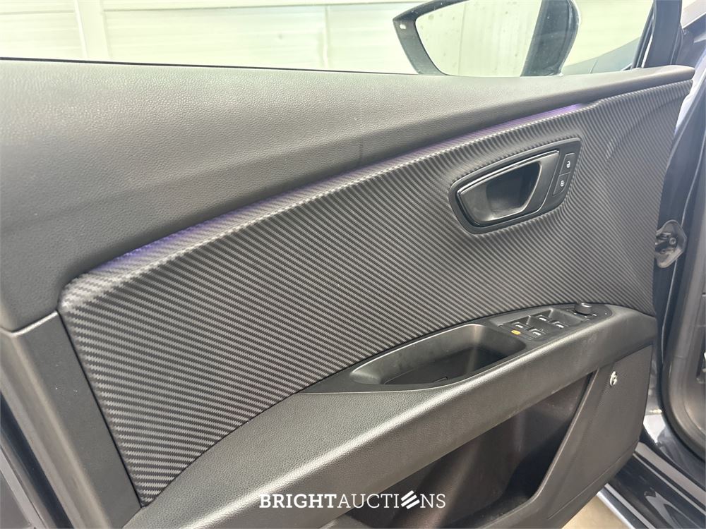SEAT Leon ST 4DRIVE CUPRA Ultimate Edition 2.0 TSI 301pk 2020, X-831-JL