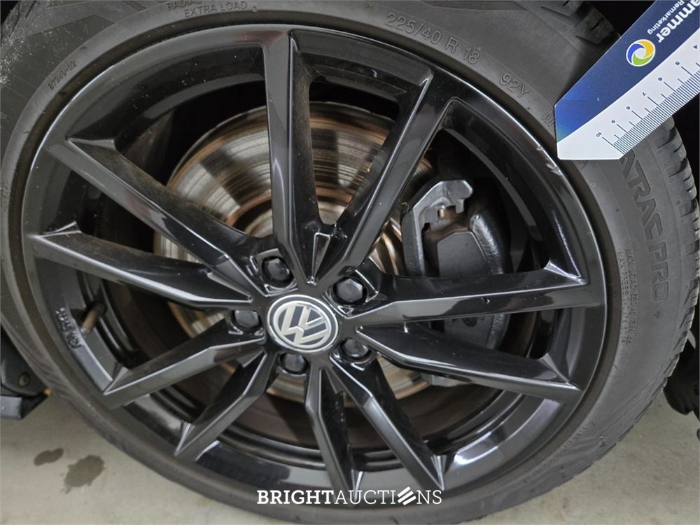 Volkswagen Golf 4Motion R 2.0 TSI 311pk 2017, X-430-GN