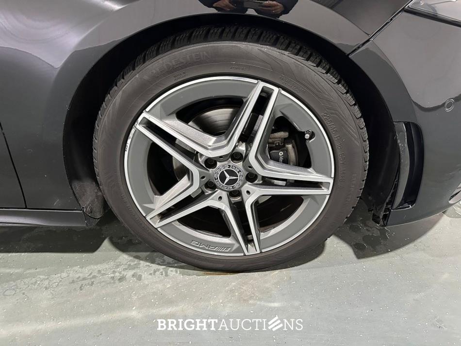 Mercedes-Benz A200 Business Solution AMG 163pk 2019 (Origineel-NL) A-Klasse, XH-436-L