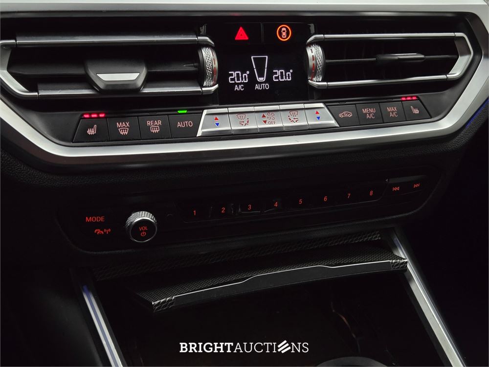 BMW 318i 3-serie High Executive 157pk 2021 (Origineel-NL) 3-Serie, K-105-ZR