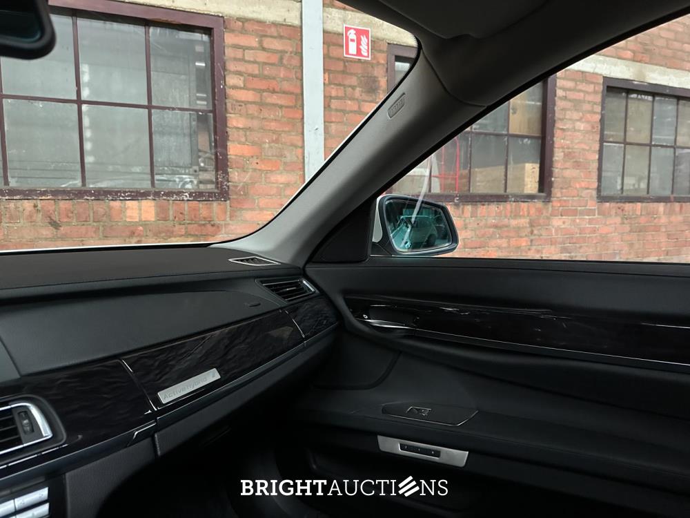 BMW ActiveHybrid7 F04 4.4 V8 465pk 2011 F04 Youngtimer