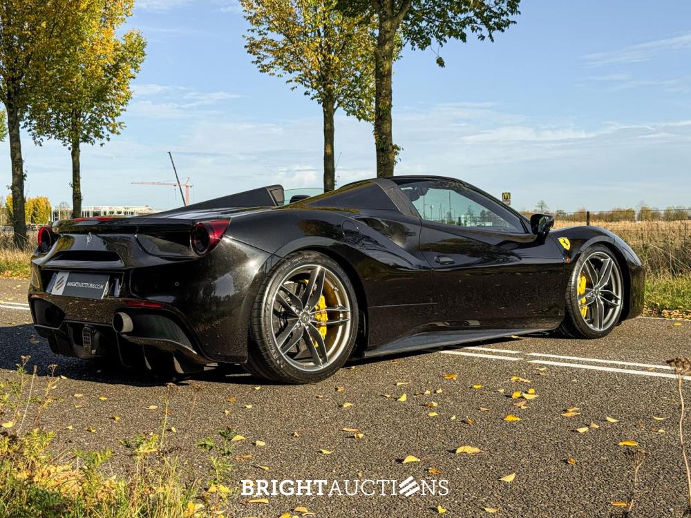Ferrari 488 Spider HELE 3.9 V8 -Full Carbon- 670pk 2018, GFG-98-P
