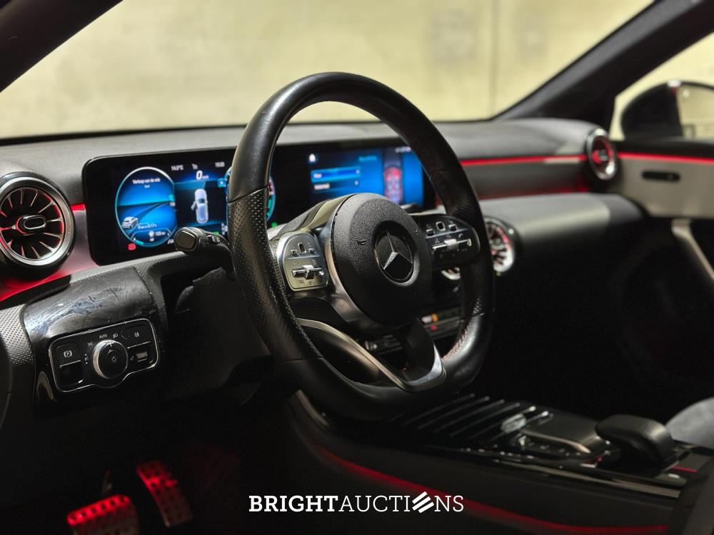 Mercedes-Benz A250 e Business Solution AMG Limited A-klasse 160pk 2021 (Origineel-NL), K-518-SP