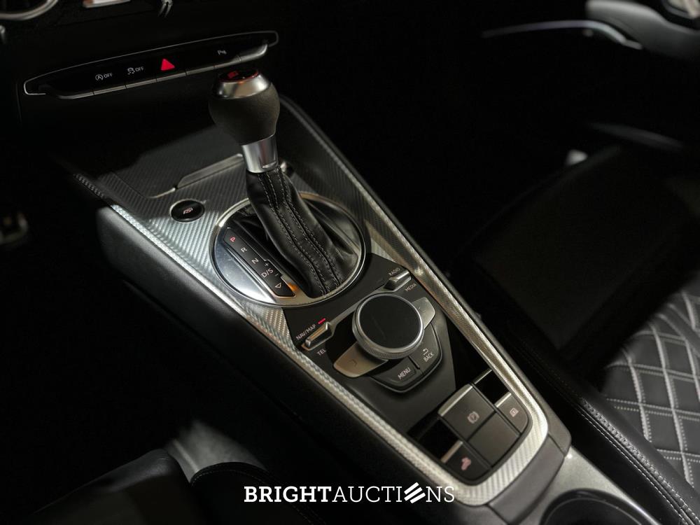 Audi TT Roadster 2.5 TFSI TT RS quattro 400pk 2018, P-886-JD