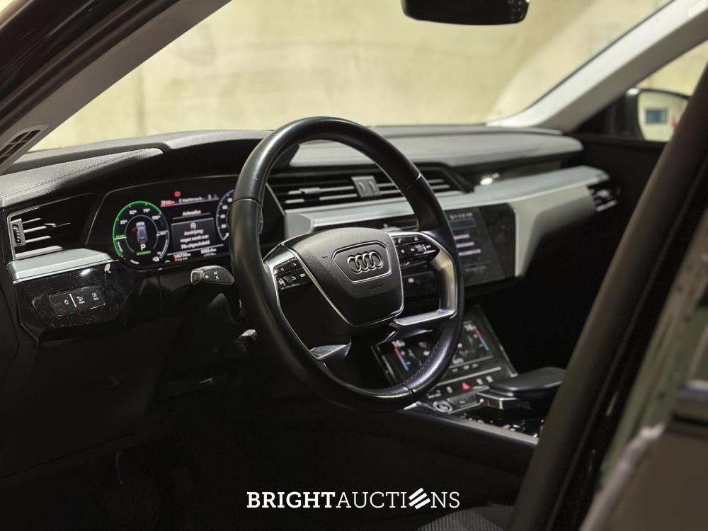 Audi e-tron Sportback 55 Quattro Business Edition 95 kWh 408pk 2020 (Origineel-NL + 1e Eigenaar), K-592-GL