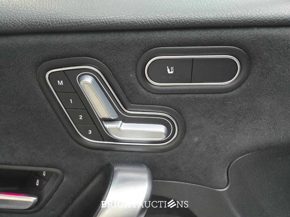 Mercedes-Benz A 180 Premium Plus 136hp 2020 A-Klasse, P-854-HX