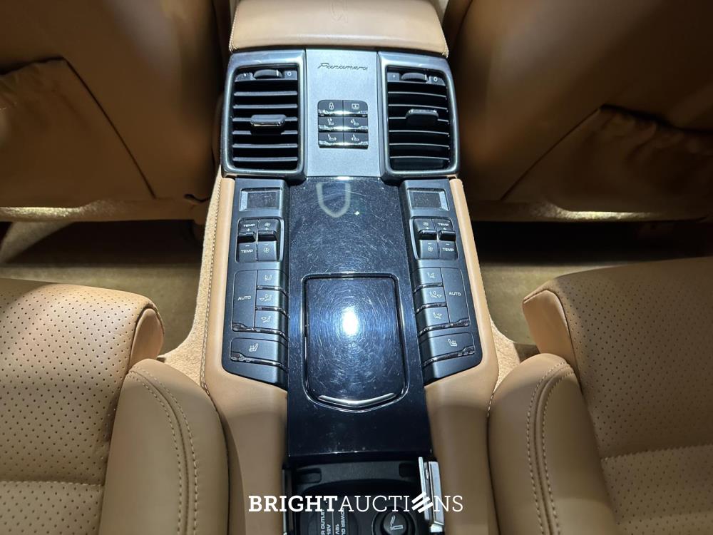 Porsche Panamera GTS 4.8 V8 Sport-Chrono 430pk 2012, 9-TLZ-26