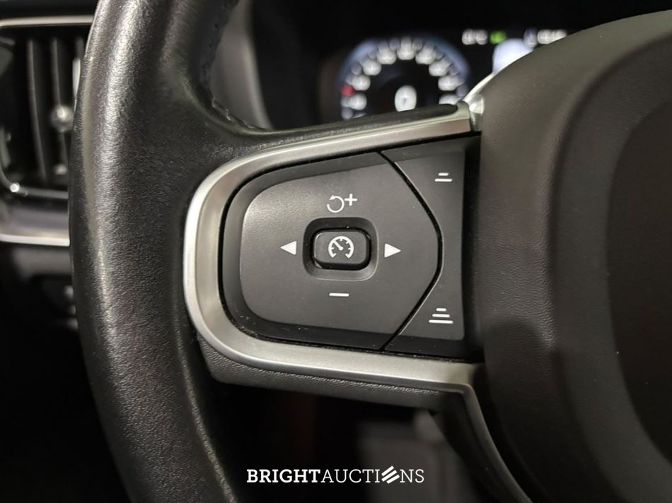 Volvo V60 T4 Momentum Pro 2.0 190pk 2019 (Origineel-NL), G-999-SR