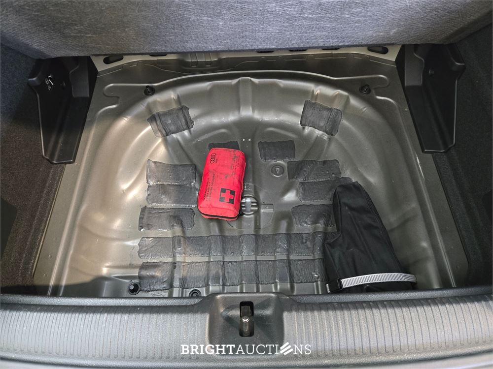 Audi Q2 35 Business Edition TFSI 150pk 2021 (Origineel-NL), K-655-TG