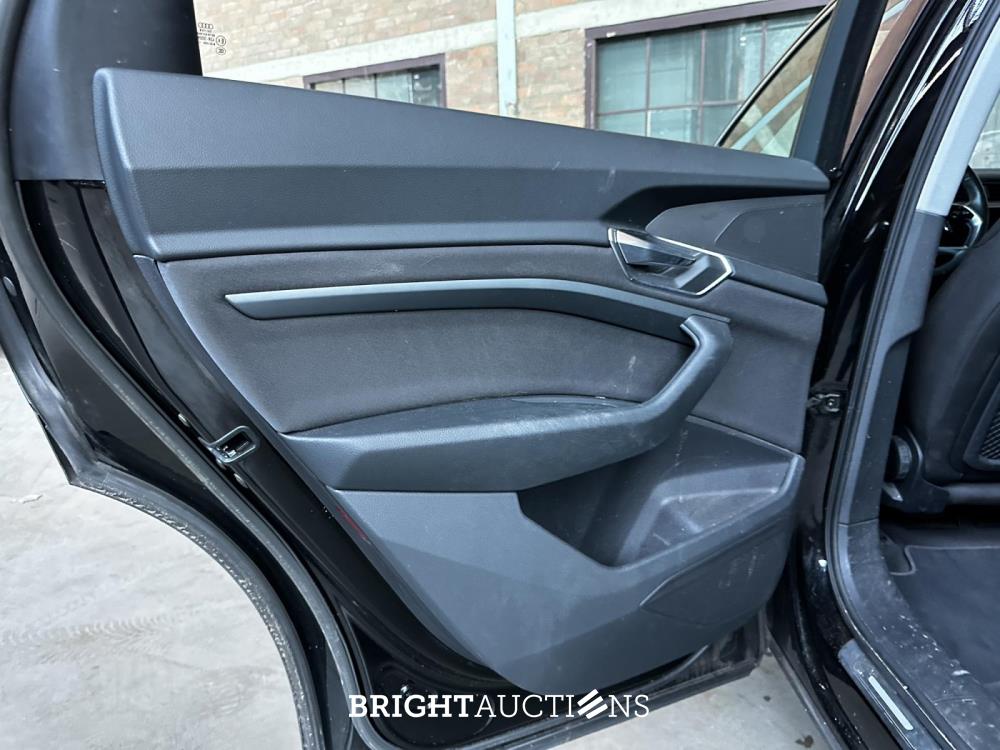 Audi e-tron Sportback 55 quattro edition 95 kWh 408pk 2020 (Origineel-NL+1e eigenaar), K-470-GB