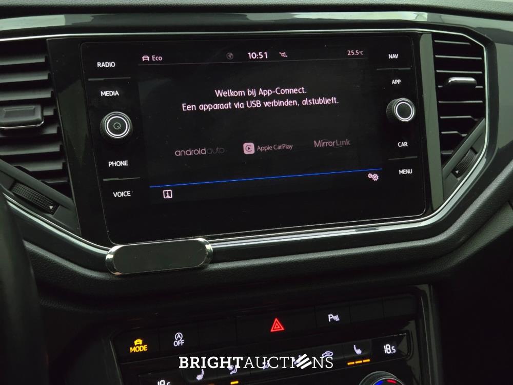 Volkswagen T-Roc Sport Business R 1.5 TSI 150pk 2019, L-422-GX