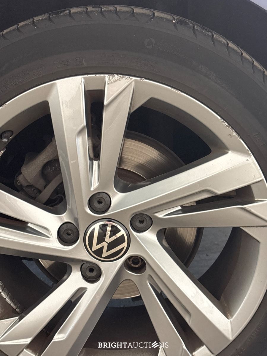 Volkswagen Golf Variant R-Line Business 1.5 TSI 131pk 2021 (Origineel-NL), N-203-BG