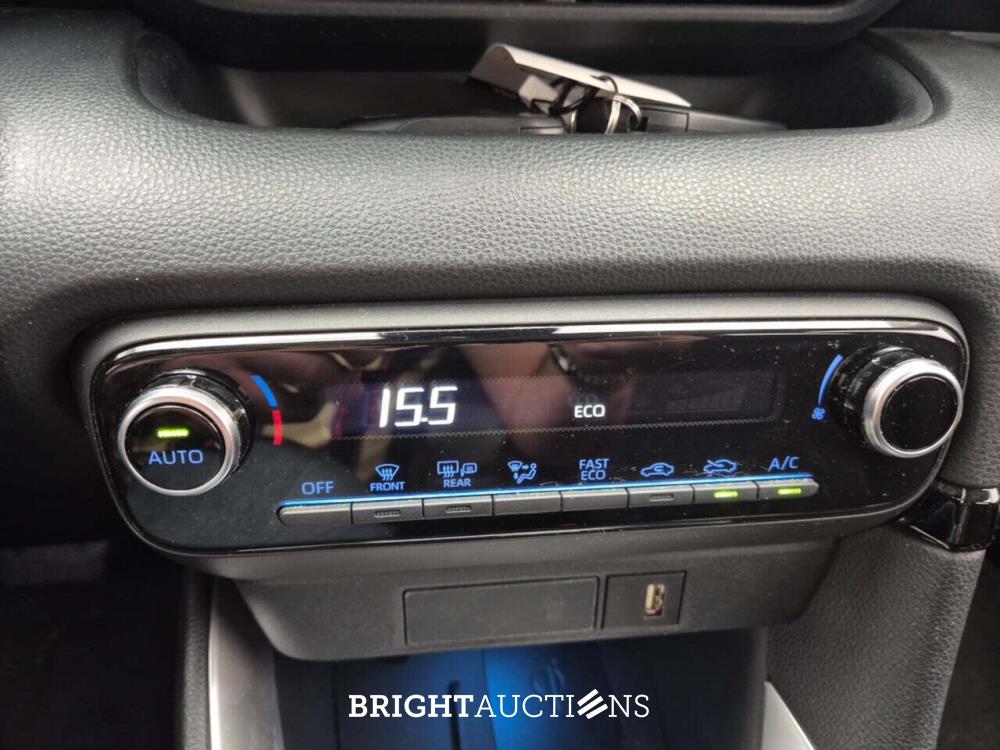 Toyota Yaris Vvt-I HYBRID Lounge 1.5 92pk 2021