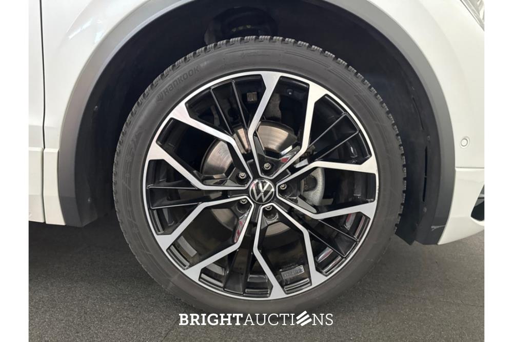 Volkswagen Tiguan R-Line Business 1.5 TSI 149pk 2023 (Origineel-NL), S-564-RH