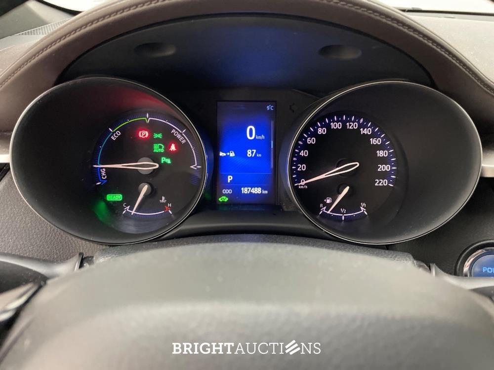 Toyota C-HR Hybrid Executive 1.8 170pk 2017, P-886-JB