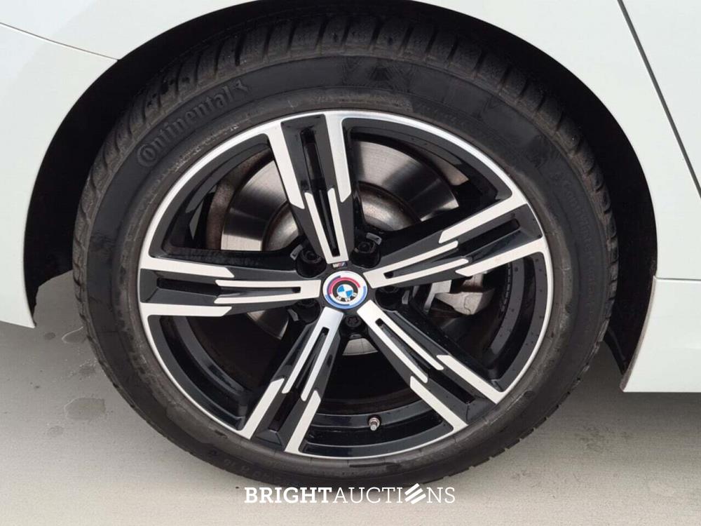 BMW 320e Touring M Sport 272pk 2022 (Origineel-NL) 3-Serie, R-268-NT