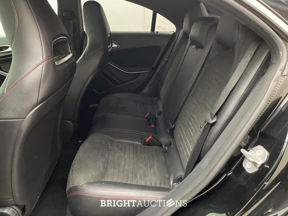 Mercedes-Benz CLA 180 Business Solution AMG 122pk 2018 (Origineel-NL) CLA-Klasse, RP-396-S