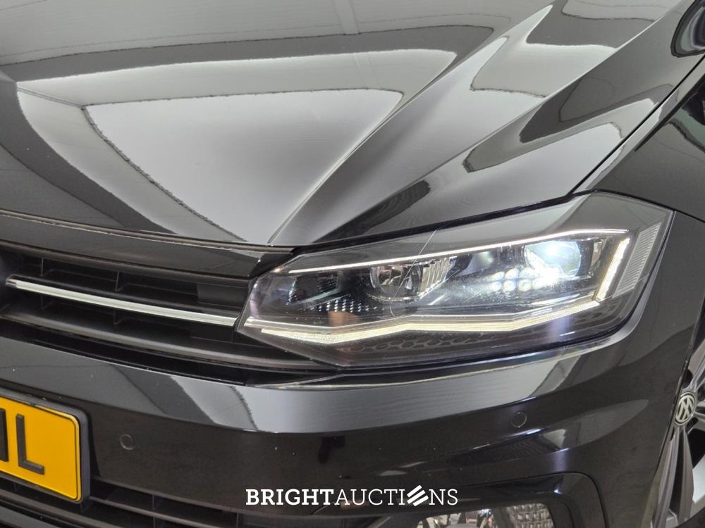 Volkswagen Polo Highline Business R 1.0 TSI 95pk 2020 (Origineel-NL), J-132-HL