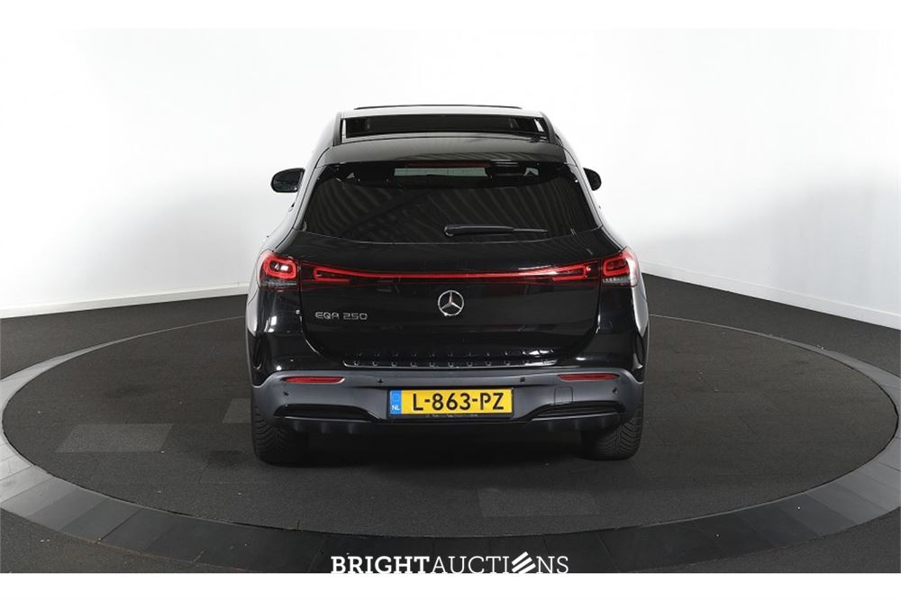Mercedes-Benz EQA 25067 Business Solution AMG 67 kWh 2021 (Origineel-NL) EQA-Klasse, L-863-PZ