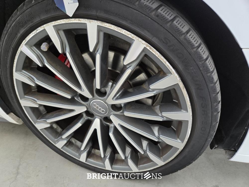 Audi A5 Sportback MHEV Sport S-Line Edition 2.0 TFSI 190pk 2018 (Origineel-NL), RX-377-Z