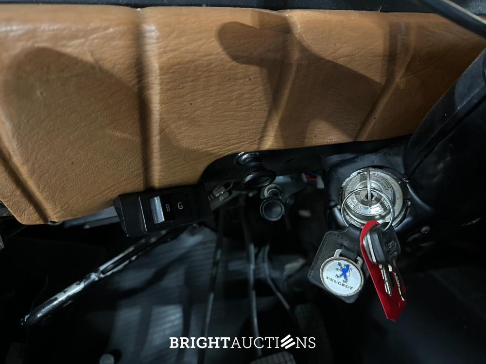 Peugeot 404 P-404-U6 1966, DR-99-93