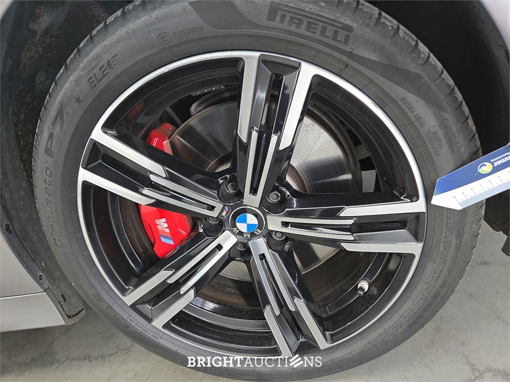 BMW 330e 3-serie Touring High Executive 296pk 2021 3-Serie, P-945-XT