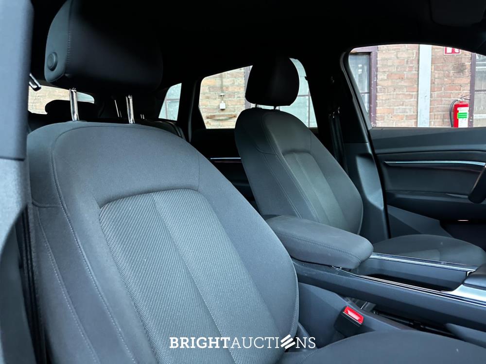 Audi e-tron 55 quattro Advanced edition 95 kWh 408pk 2021 (Origineel-NL+1e eigenaar), N-206-TT