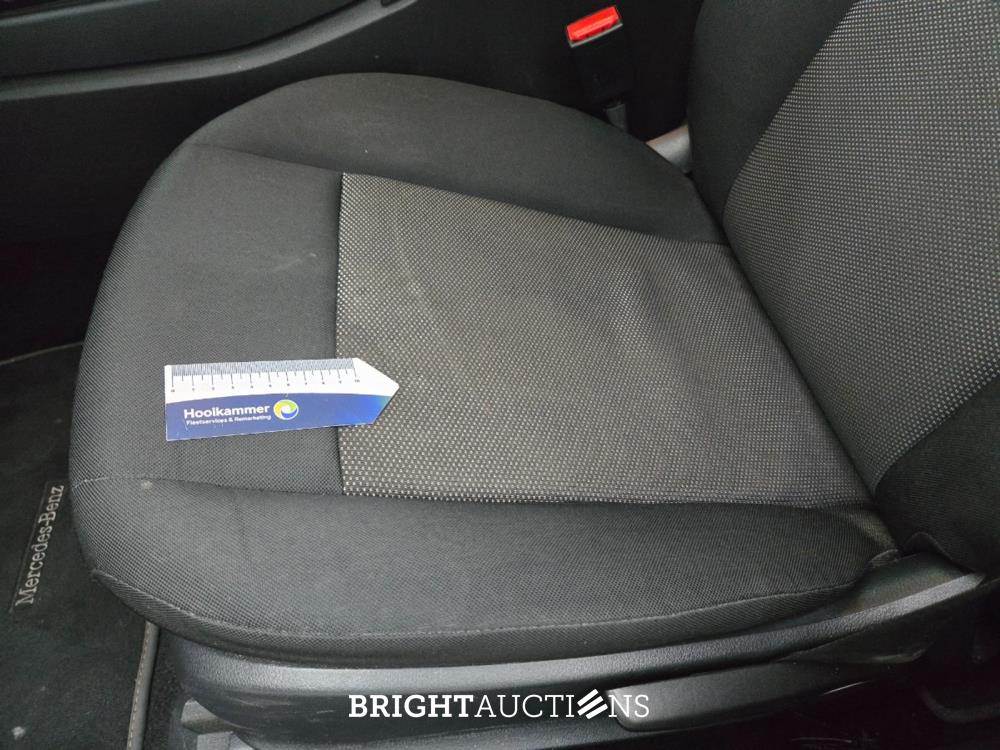 Mercedes-Benz A180 Premium 136pk 2019 A-klasse, H-834-RV