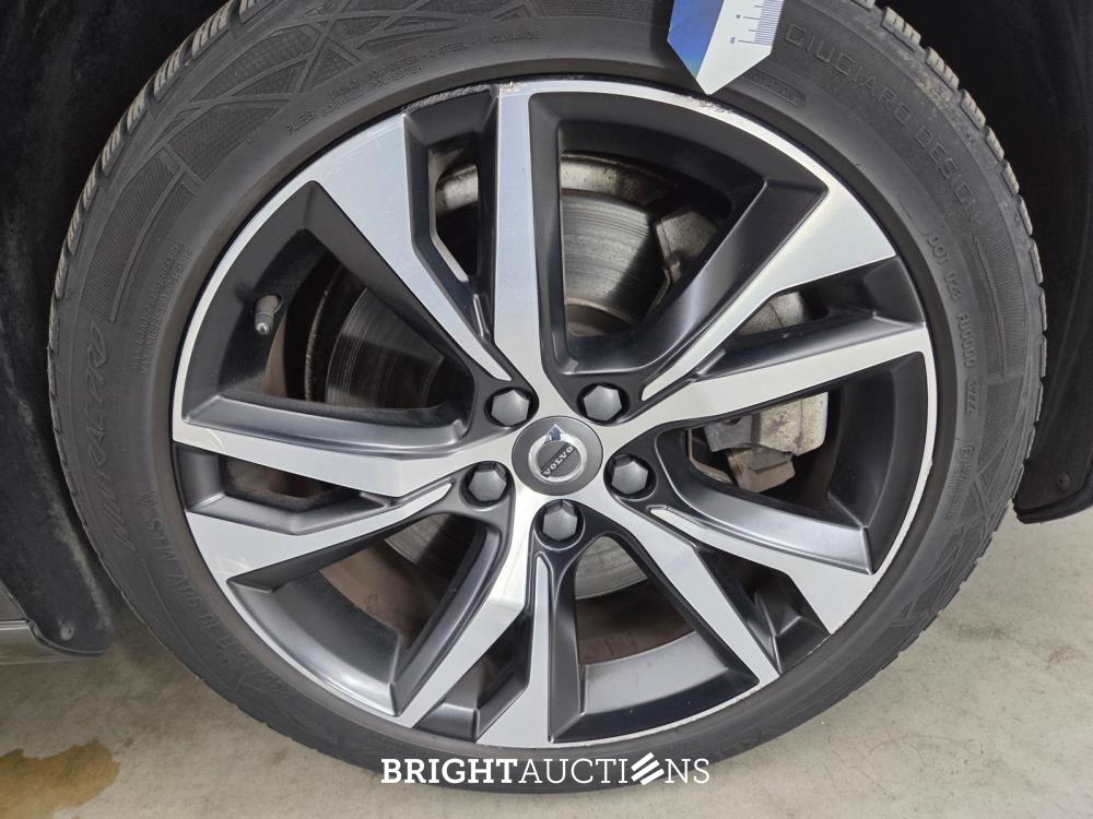 Volvo V60 T6 Recharge R-Design 2.0 AWD 398pk 2022 (Origineel-NL), P-467-DX