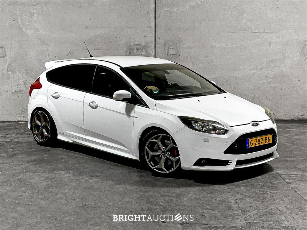 Ford Focus 2.0 EcoBoost ST-2 250pk 2013, G-282-BN