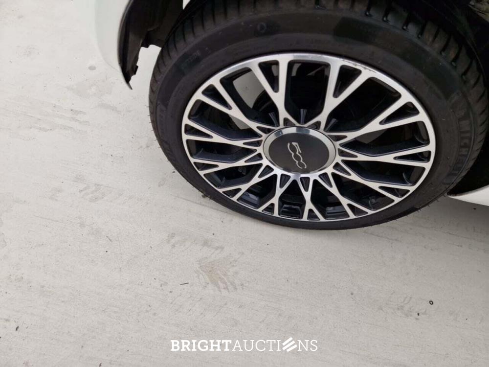 Fiat 500 C HYBRID Dolcevita 1.0 69pk 2023, T-937-PP