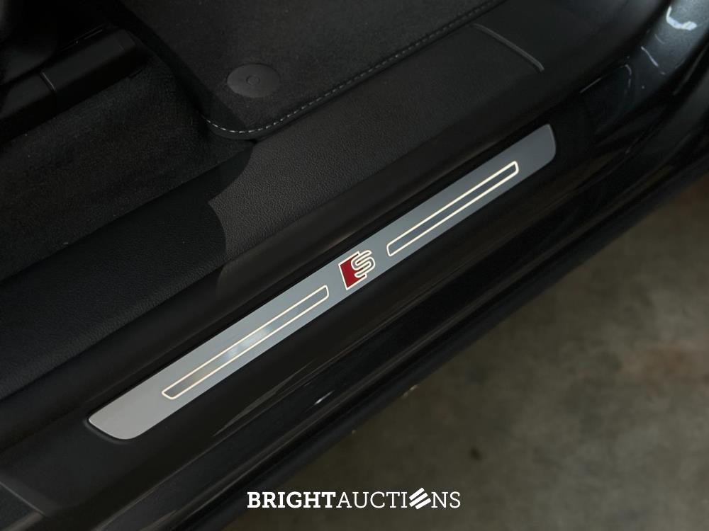 Audi Q8 55 TFSIe Quattro 3.0 V6 S-Line -NIEUW- 394PK 2025 Plug-In Hybrid (Fabrieksgarantie)