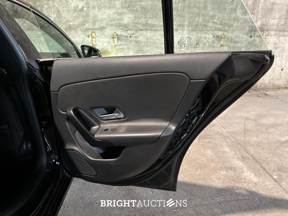 Mercedes-Benz CLA 200 Shooting Brake Business Solution CLA-klasse 163pk 2021 (Origineel-NL+1e eigenaar), K-870-ZK