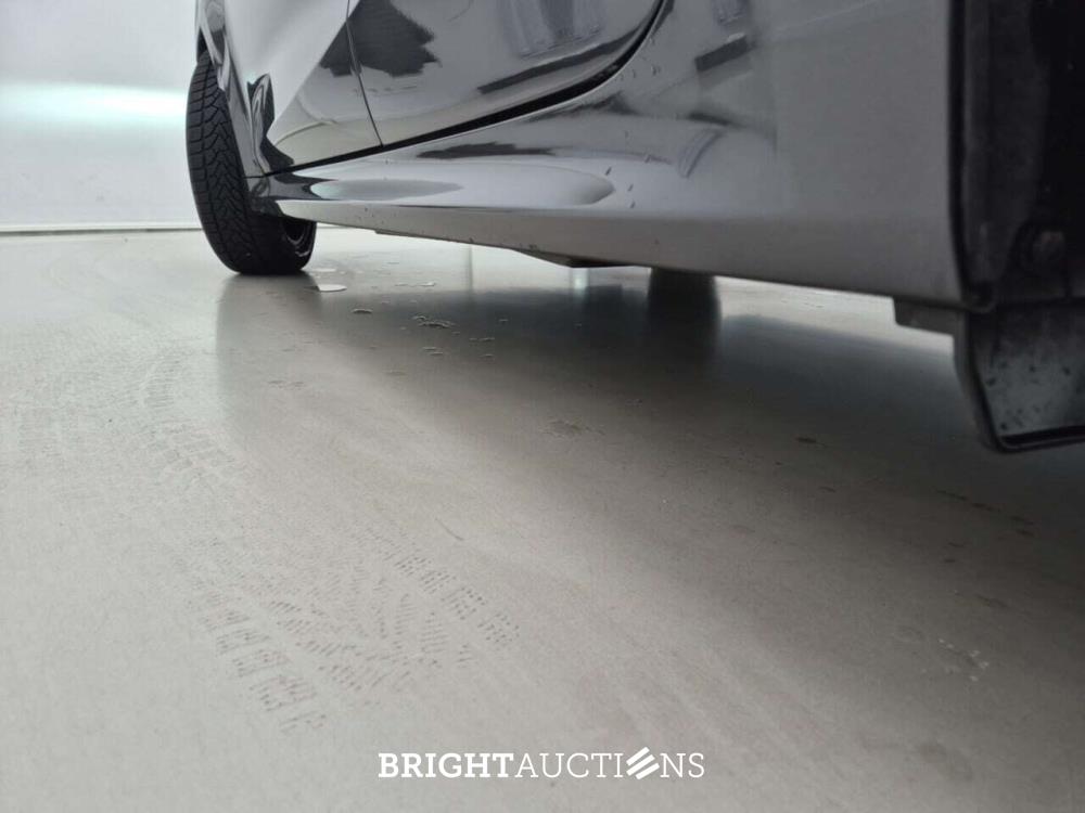 Toyota Yaris Vvt-I HYBRID Lounge 1.5 92pk 2021