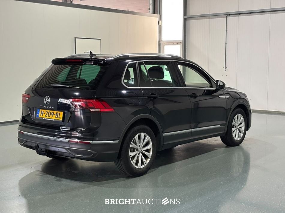 Volkswagen Tiguan Life Business 1.5 TSI 150pk 2021 (Origineel-NL), N-209-BL