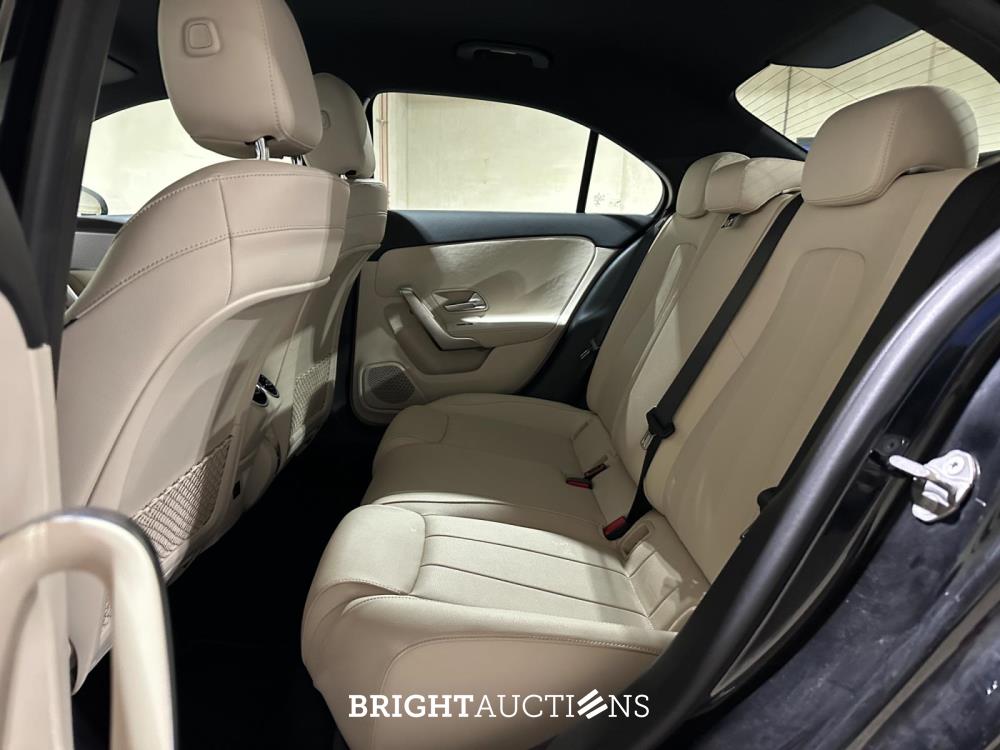 Mercedes-Benz A250 e Business Solution Luxury Limited 218pk 2020 (Origineel-NL + 1e Eigenaar) A-klasse, J-849-SG