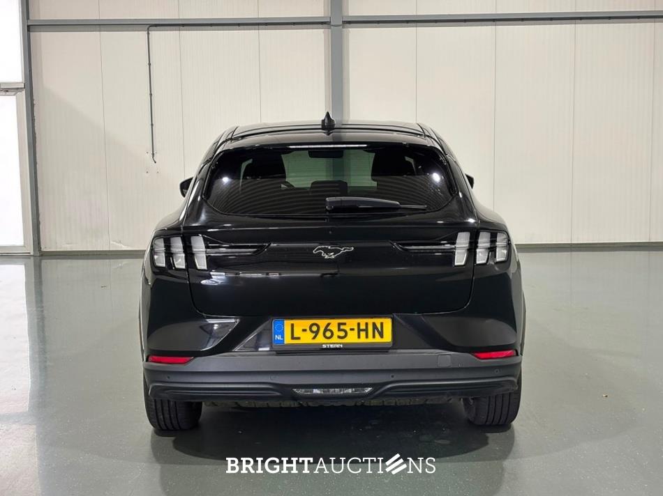 Ford Mustang Mach-E Extended RWD 98 kWh 286pk 2021 (Origineel-NL), L-965-HN