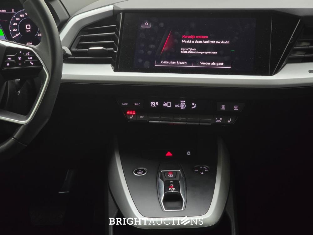 Audi Q4 e-tron 35 Edition 55 kWh 170pk 2022 (Origineel-NL), R-847-TD