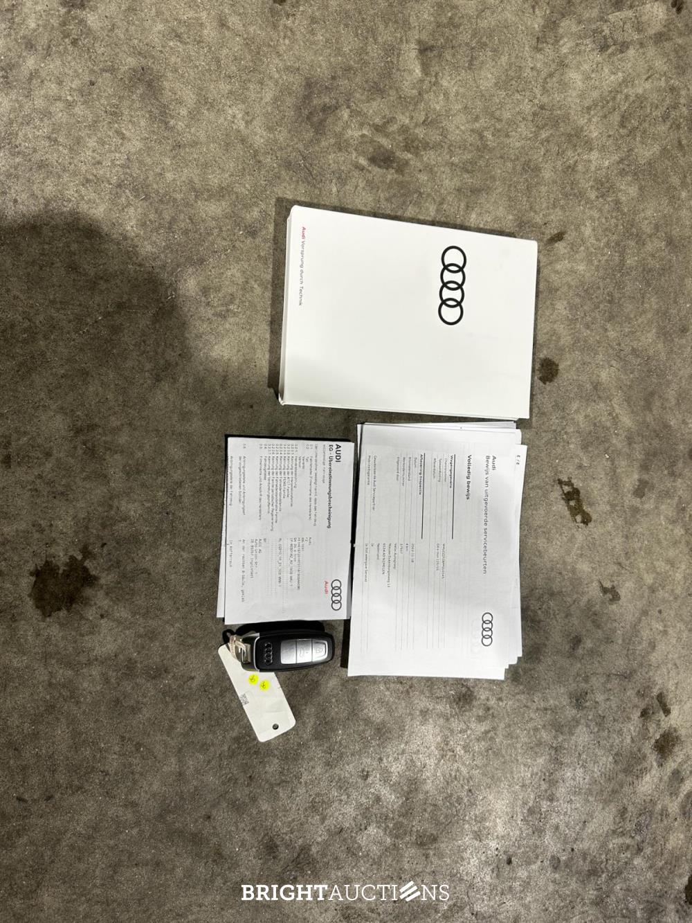 Audi Q4 e-tron 35 Edition 55 kWh 170pk 2022 (Origineel-NL), R-847-TD