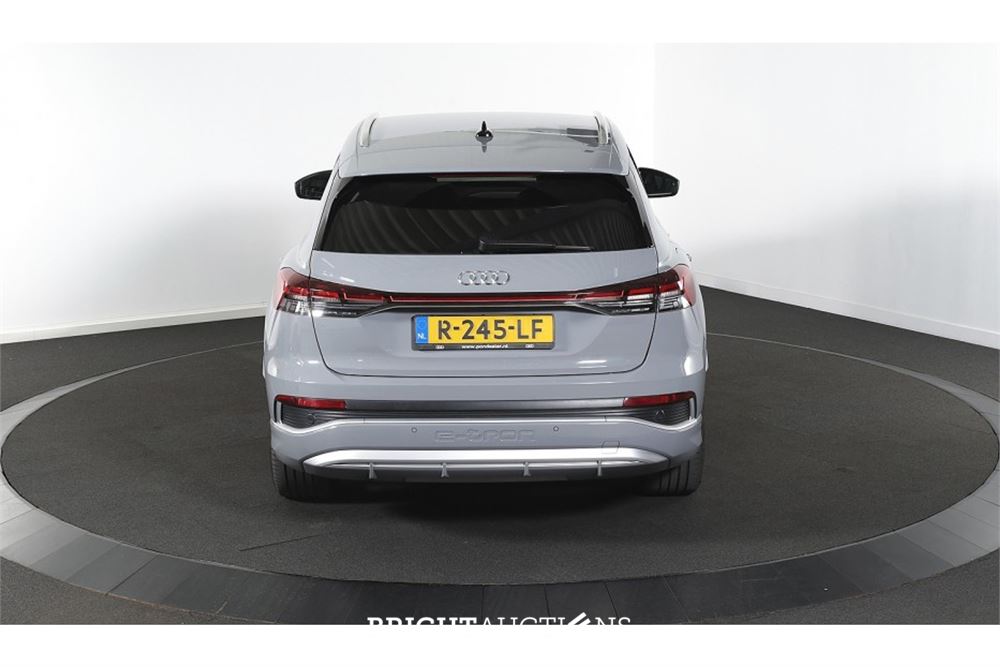 Audi Q4 40 S edition 77 kWh 2022 (Origineel-NL), R-245-LF