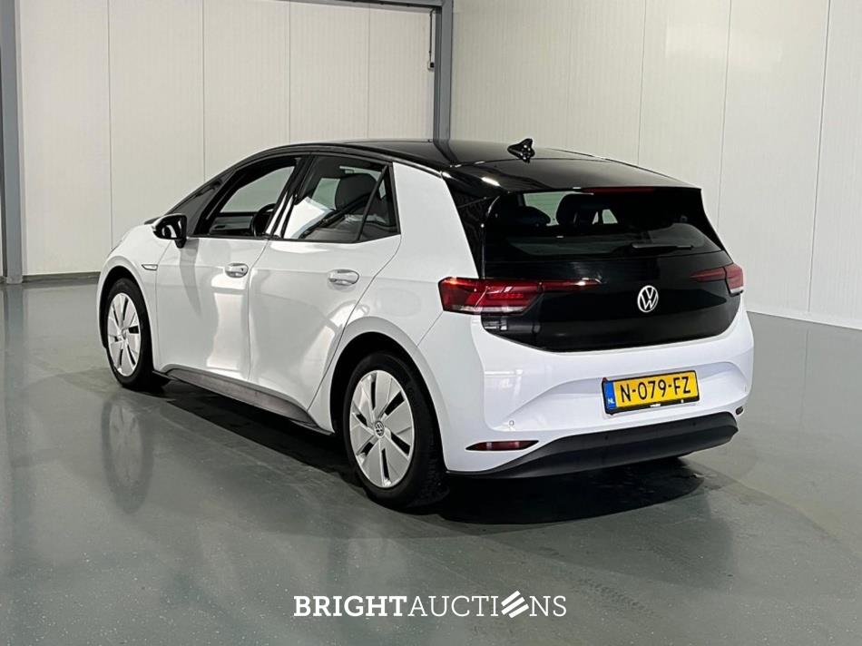 Volkswagen ID.3 Life 58 kWh 143pk 2021 (Origineel-NL), N-079-FZ
