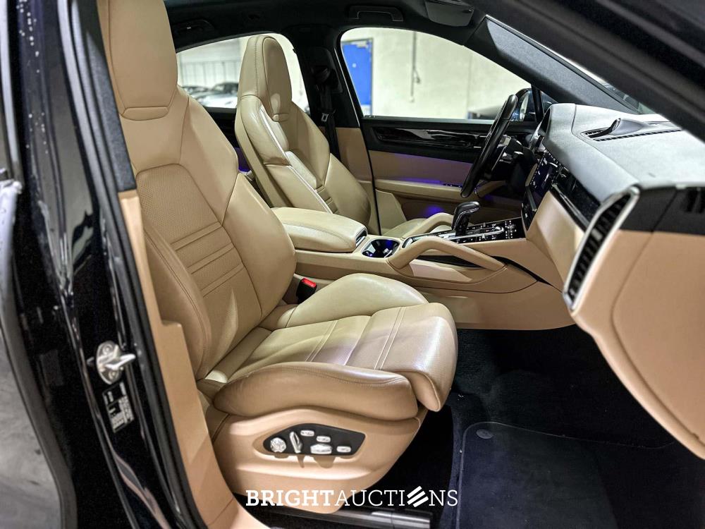 Porsche Cayenne Coupé 3.0 V6 E-Hybrid 462pk 2021 (Origineel-NL + 1e eigenaar), K-327-PV