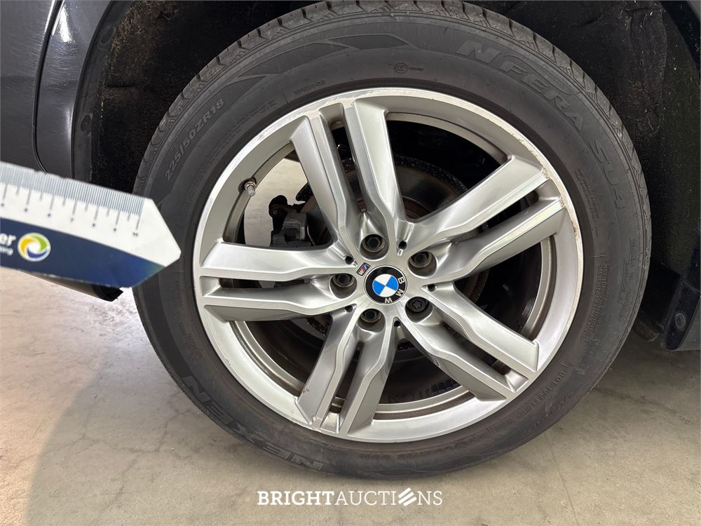BMW X1 sDrive18i High Executive 140pk 2020, K-678-VS