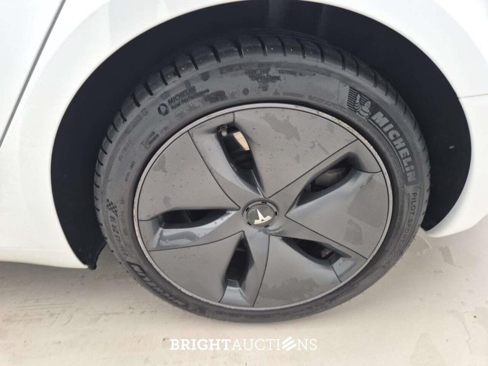 Tesla Model 3 Stnd.rwd PLUS 60 kWh 238pk 2020 (Origineel-NL), K-963-HR